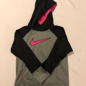 Nike Therma-Fit Hoodie Youth Medium